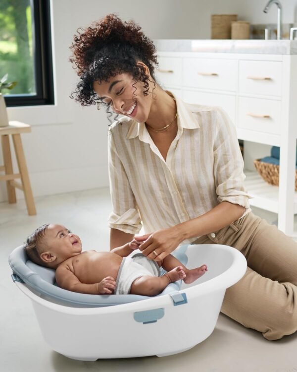 Find-13: Skip Hop Baby Bath Tub